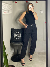 Carica l&#39;immagine nel visualizzatore di Gallery, Jeans Slouchy Blk
